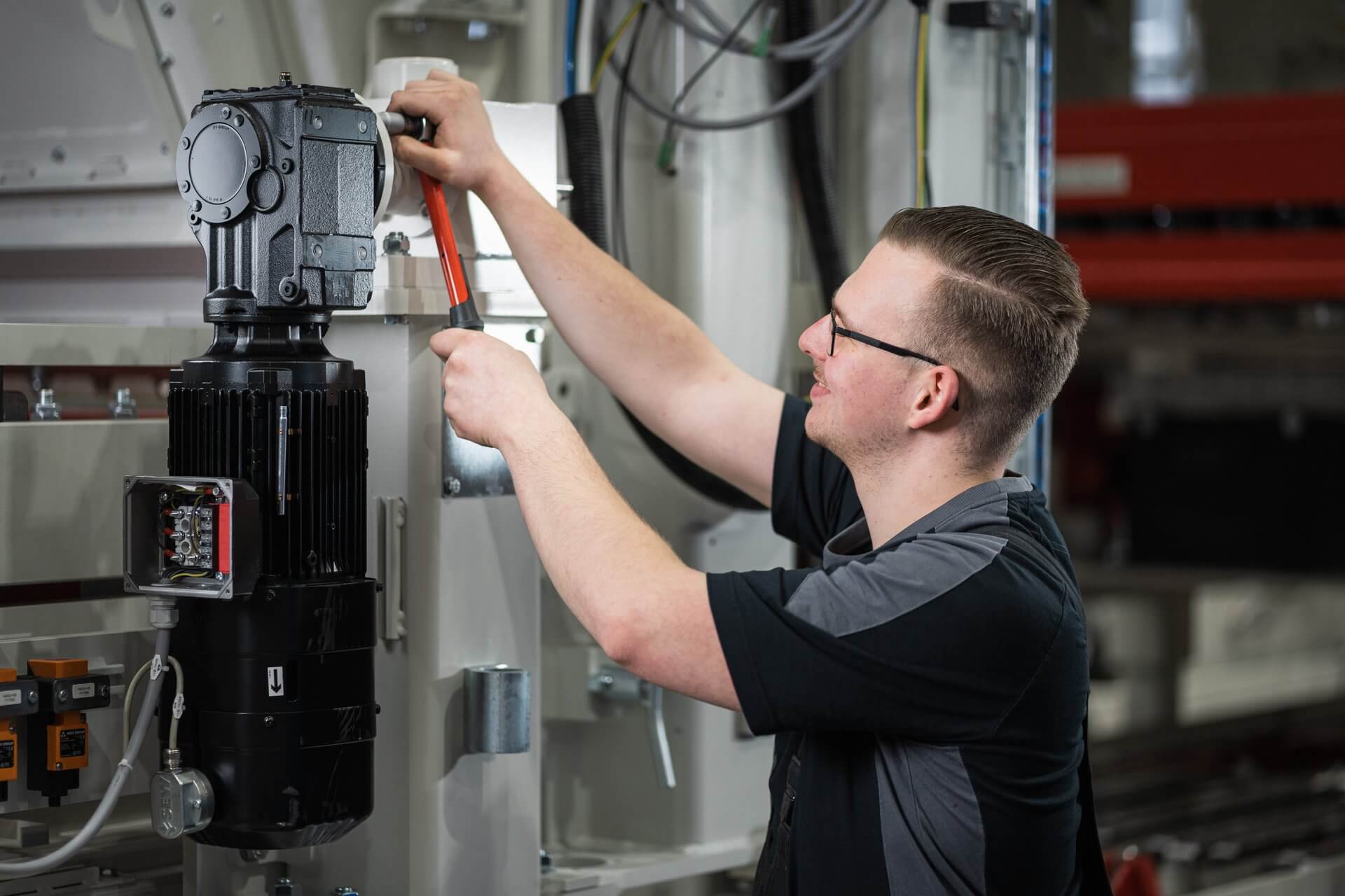 首页- 新宝GG集团创造事业平台