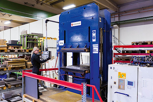 首页- 新宝GG集团创造事业平台