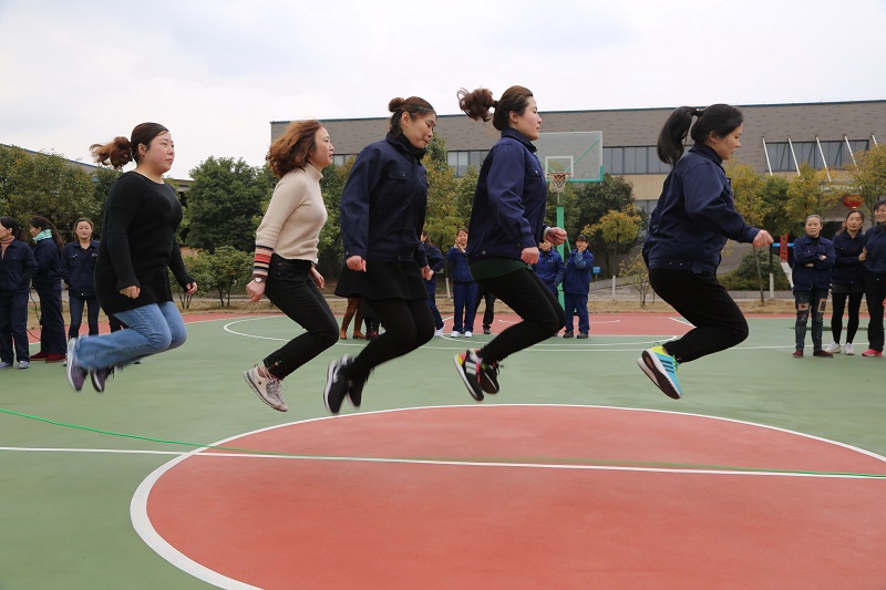 众鑫娱乐·鑫起点,馨效劳,心选择