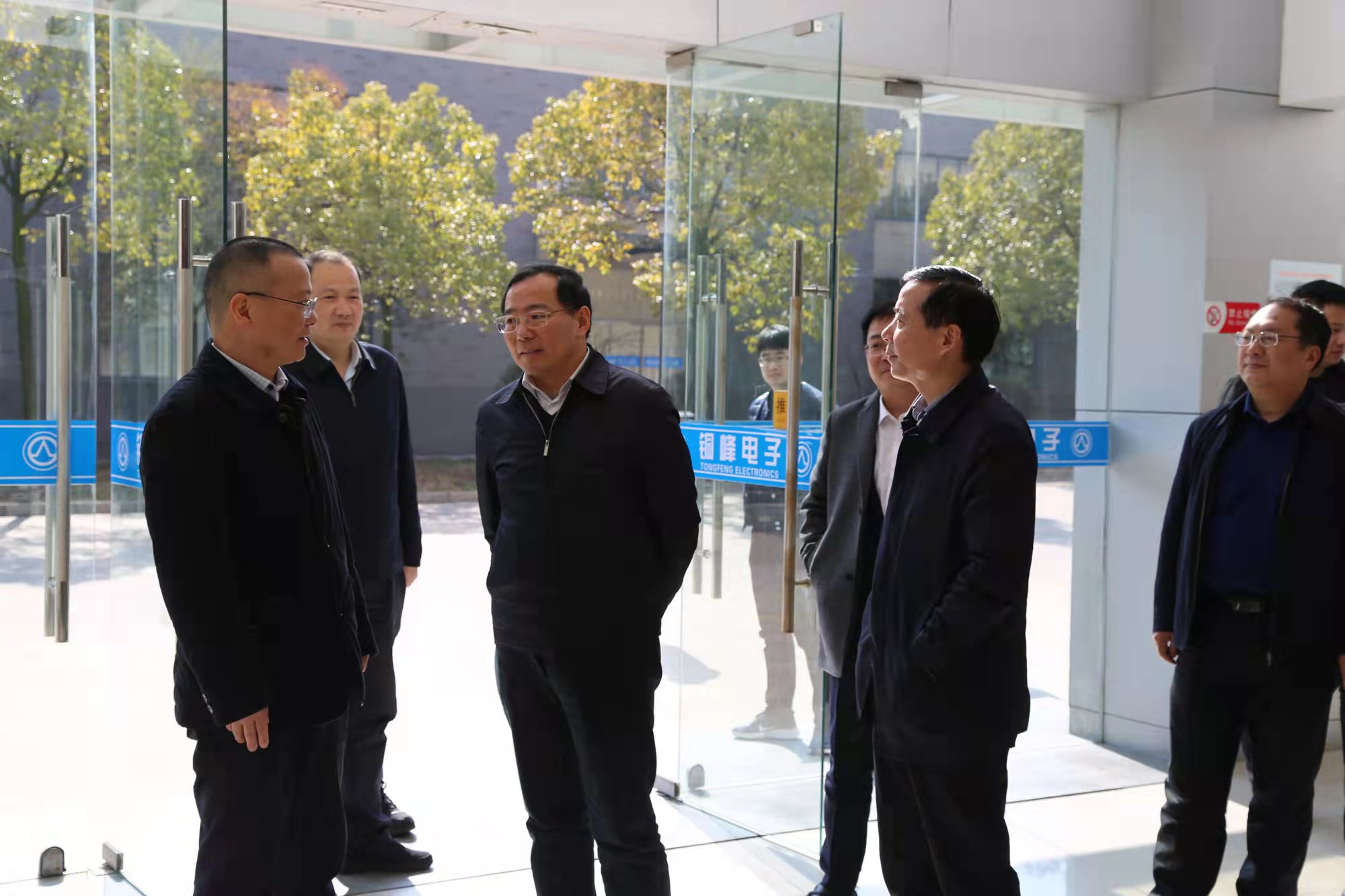 众鑫娱乐·鑫起点,馨效劳,心选择