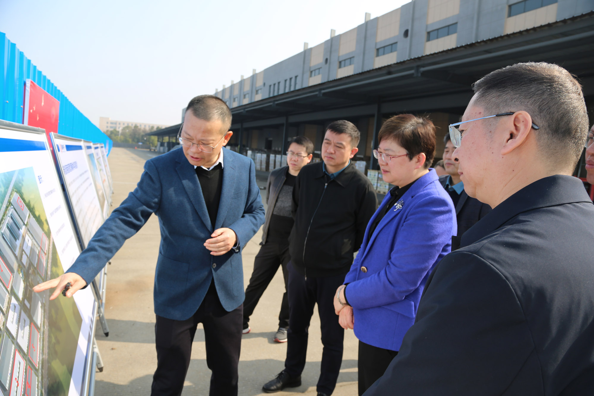 众鑫娱乐·鑫起点,馨效劳,心选择