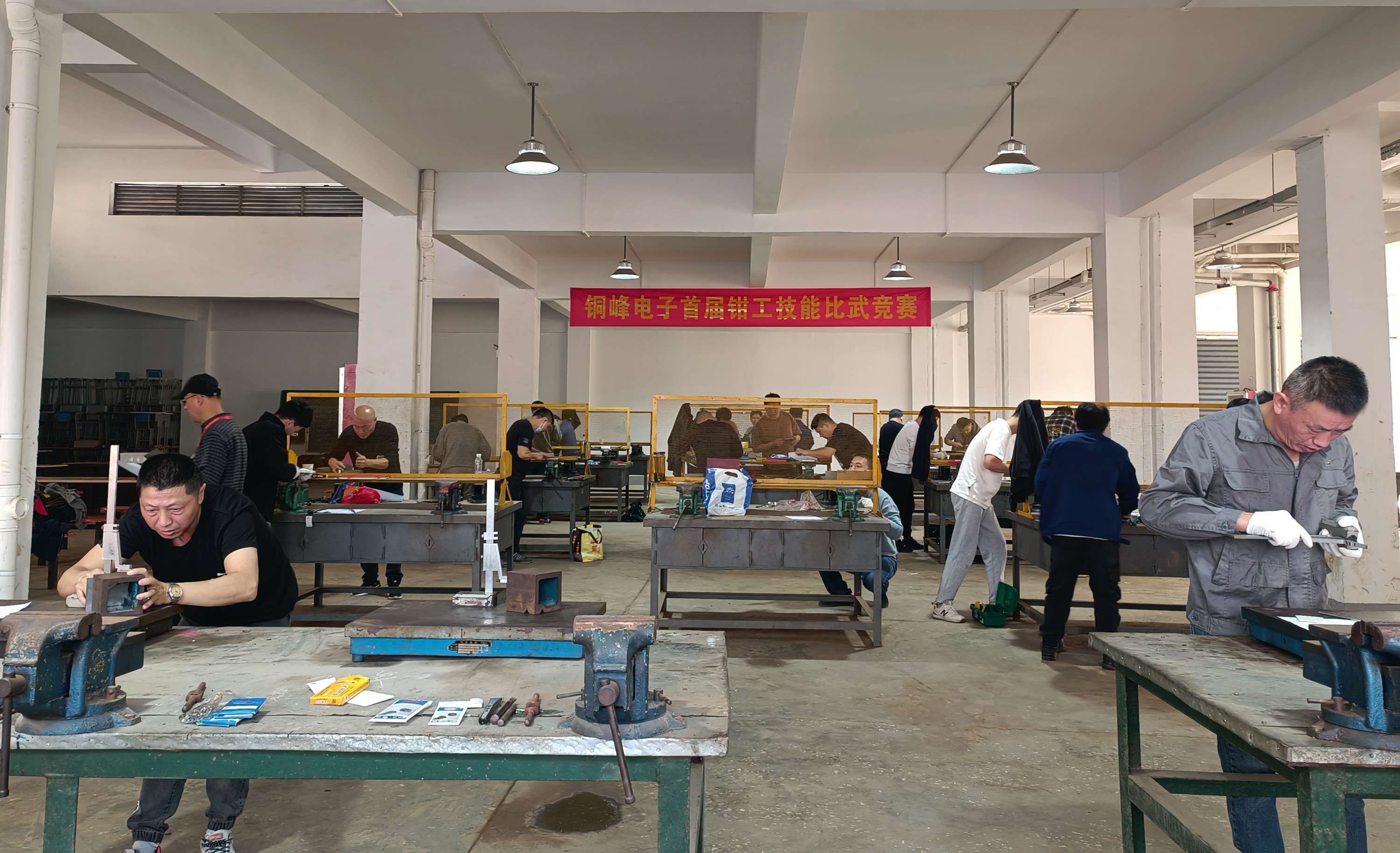 众鑫娱乐·鑫起点,馨效劳,心选择