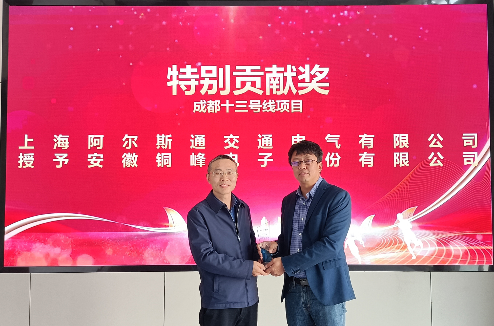 众鑫娱乐·鑫起点,馨效劳,心选择