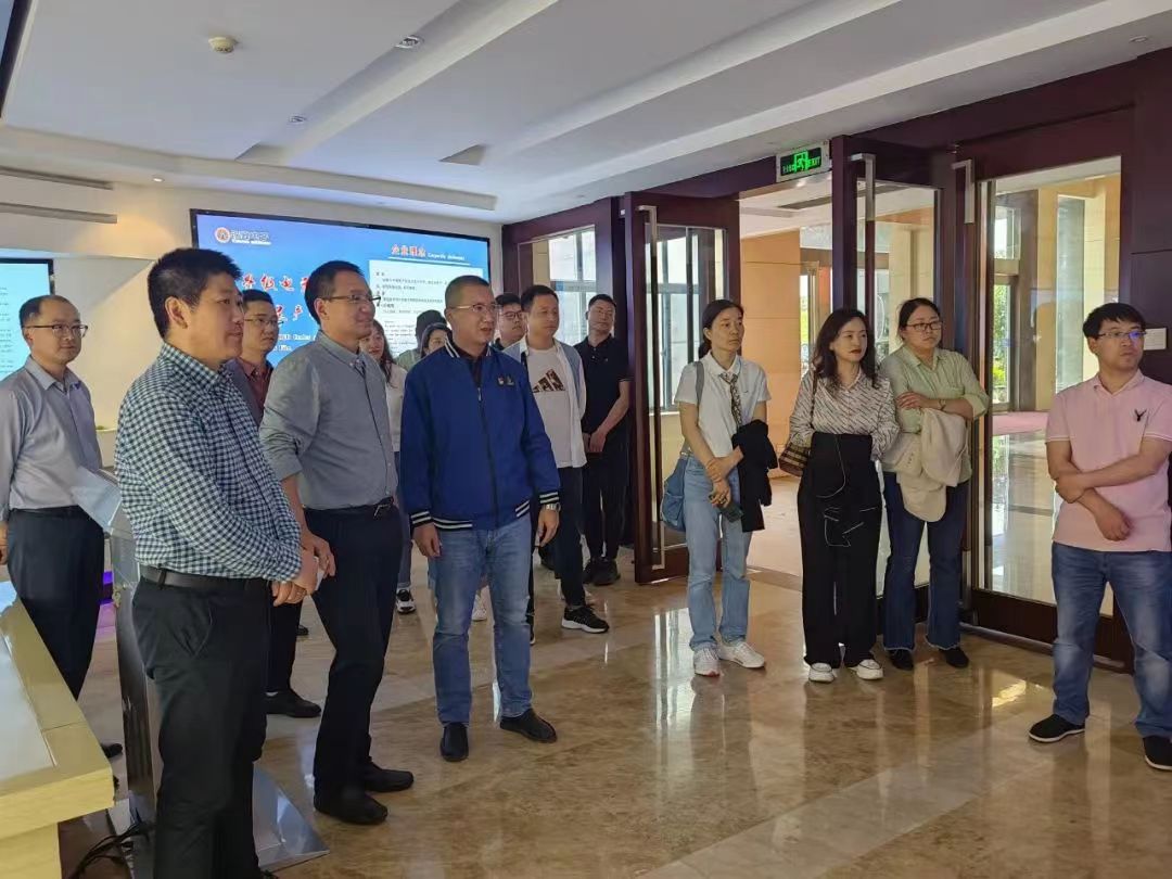 众鑫娱乐·鑫起点,馨效劳,心选择