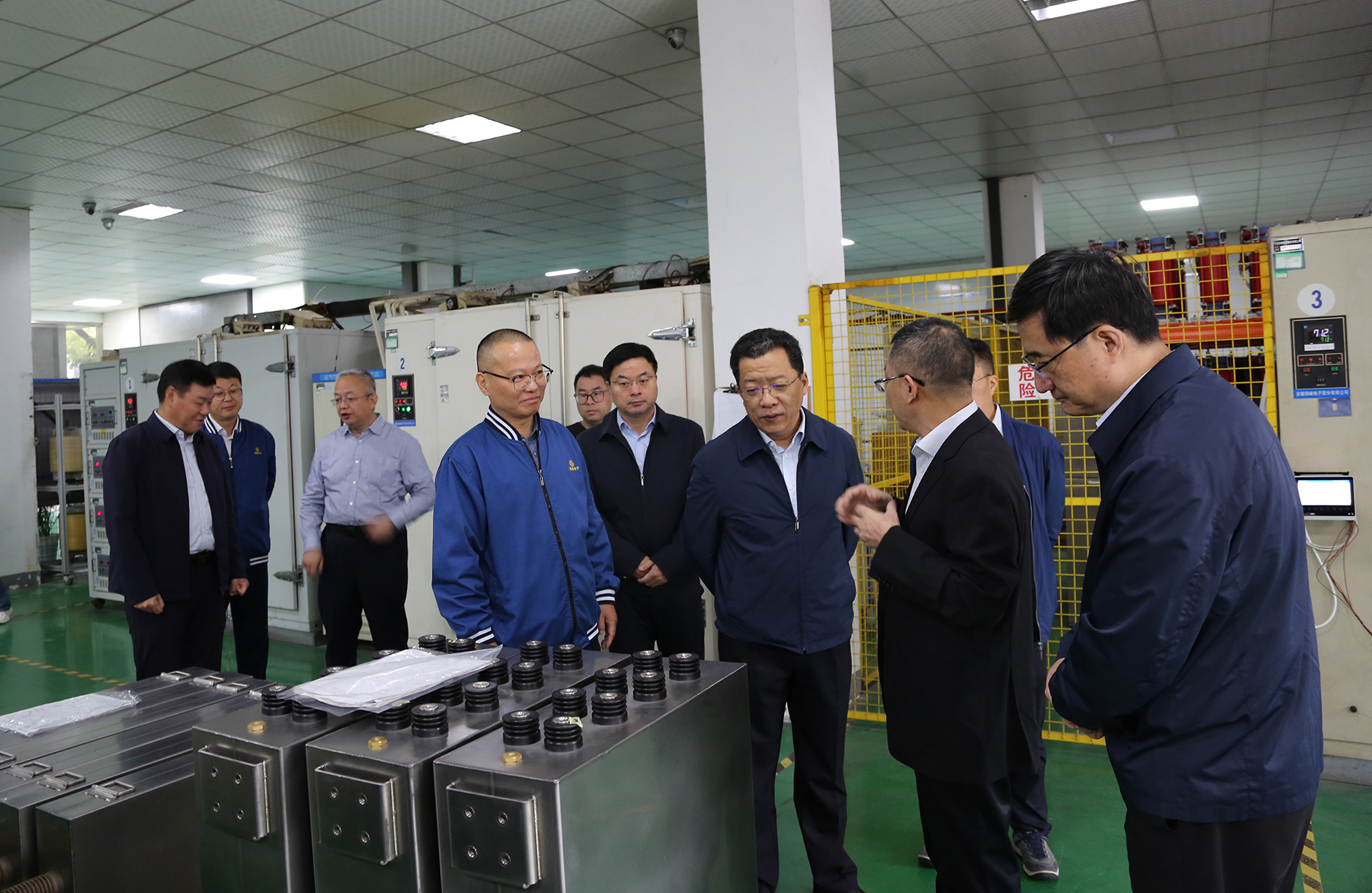 众鑫娱乐·鑫起点,馨效劳,心选择