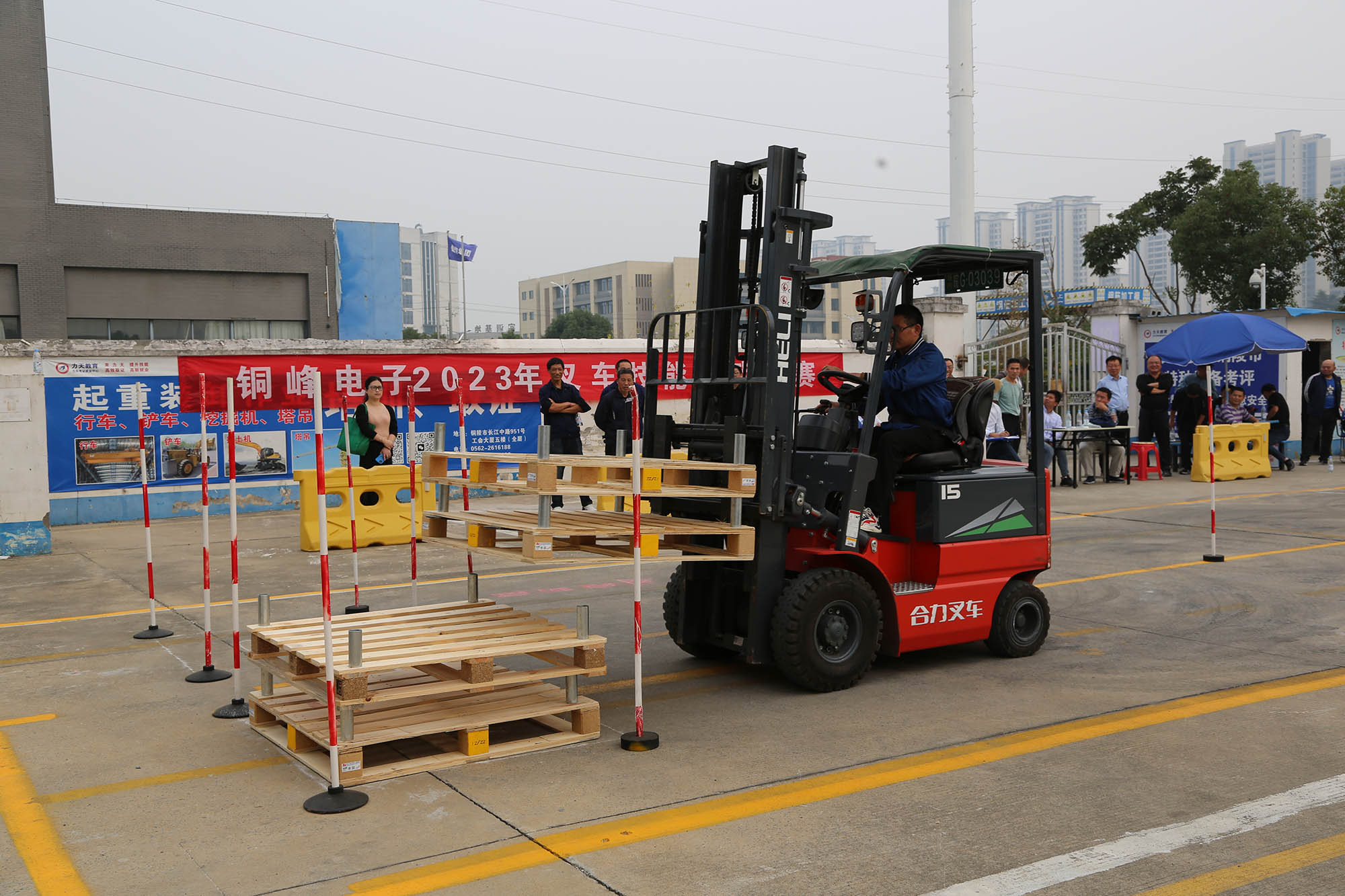 众鑫娱乐·鑫起点,馨效劳,心选择