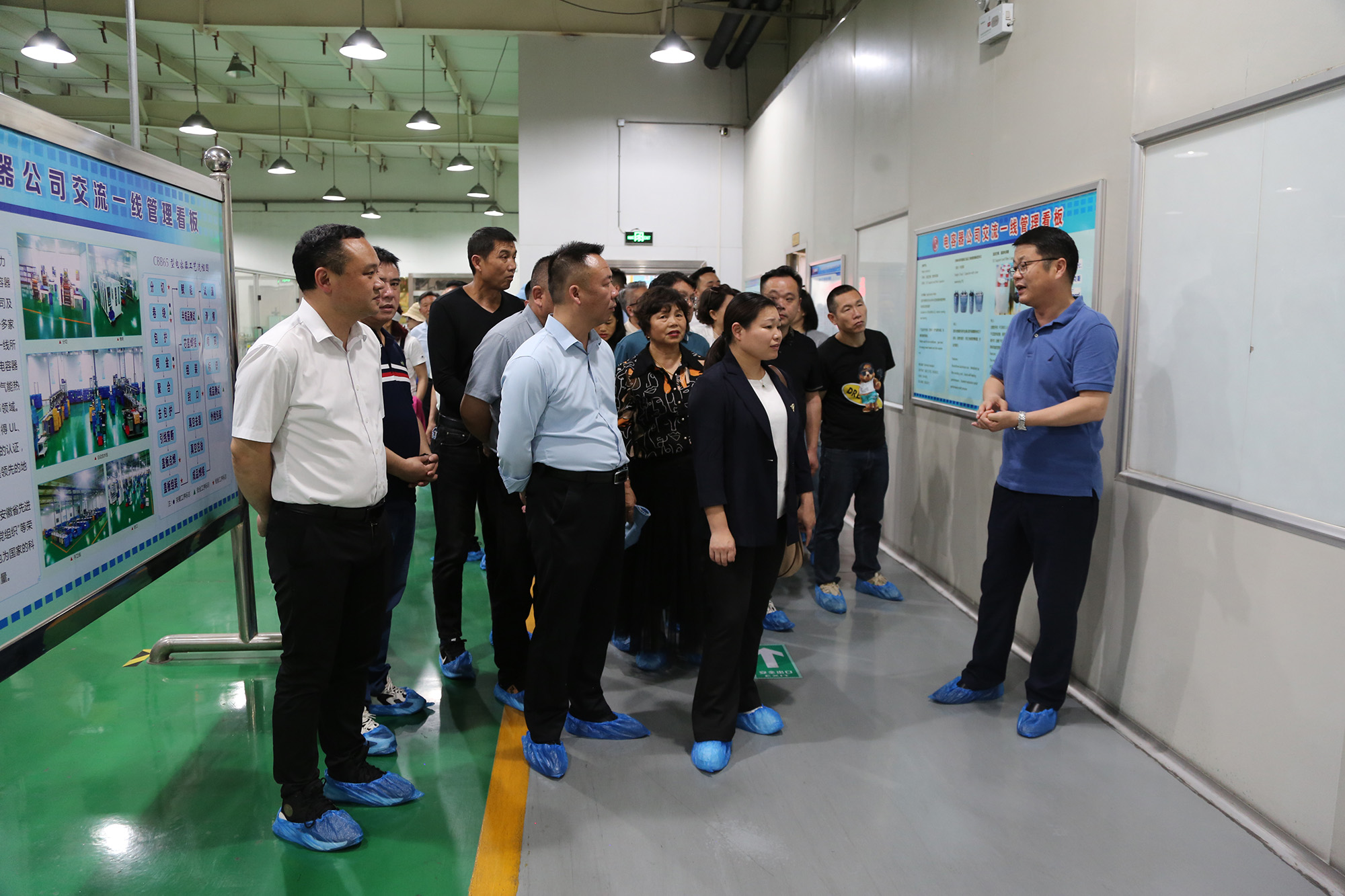 众鑫娱乐·鑫起点,馨效劳,心选择